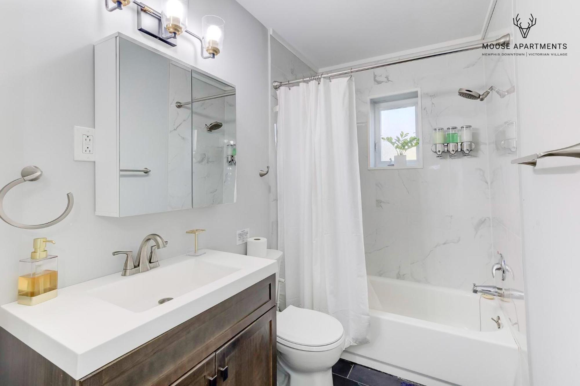 The Moose #6 - Modern Luxe Studio With Free Parking & King Bed Memphis Esterno foto